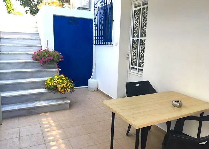 בית נופש Ktima Tzaneti *